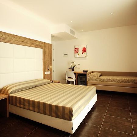 Hotel Fantasy Riccione Ngoại thất bức ảnh